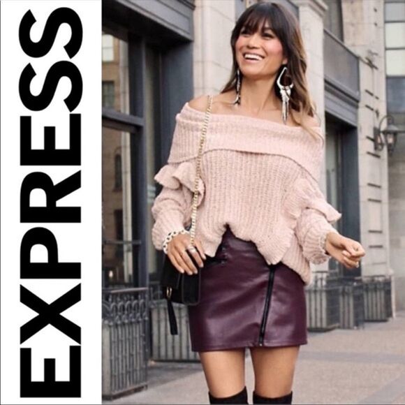 ✨Pink Oversized Ruffle Cowl Neck Sweater✨ - Picture 1 of 4